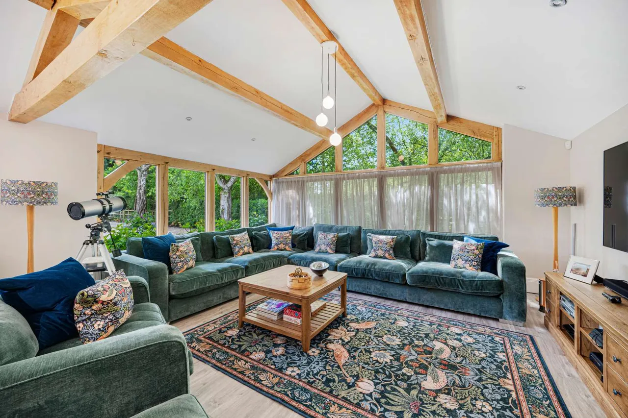 Knutsford Road, Alderley Edge, Cheshire, SK9 7SF, photo 3