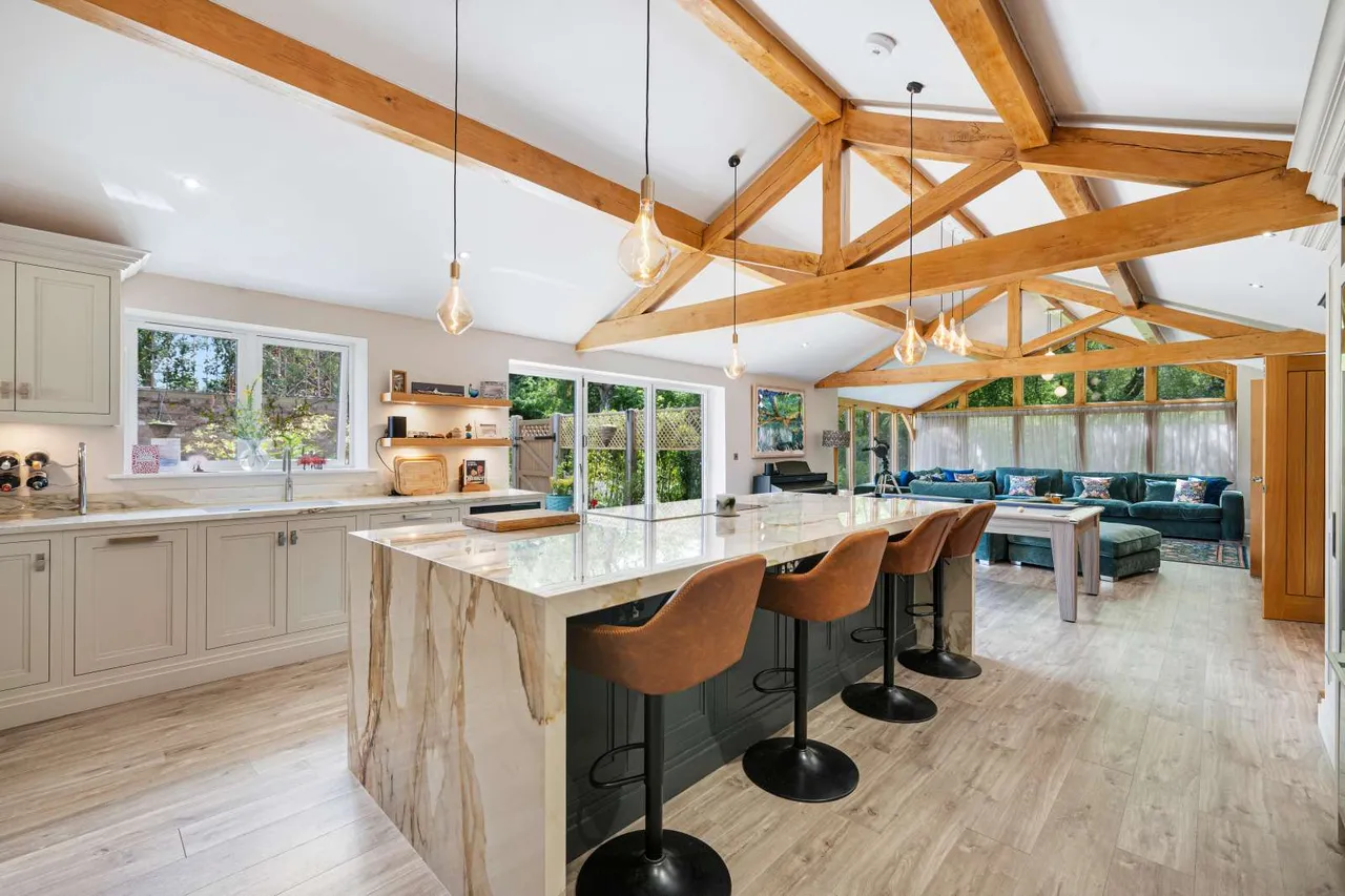 Knutsford Road, Alderley Edge, Cheshire, SK9 7SF, photo 6
