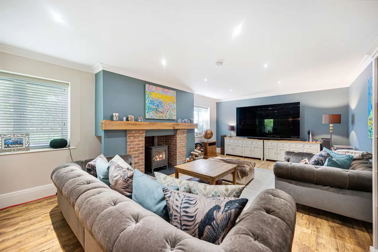Knutsford Road, Alderley Edge, Cheshire, SK9 7SF, photo 9