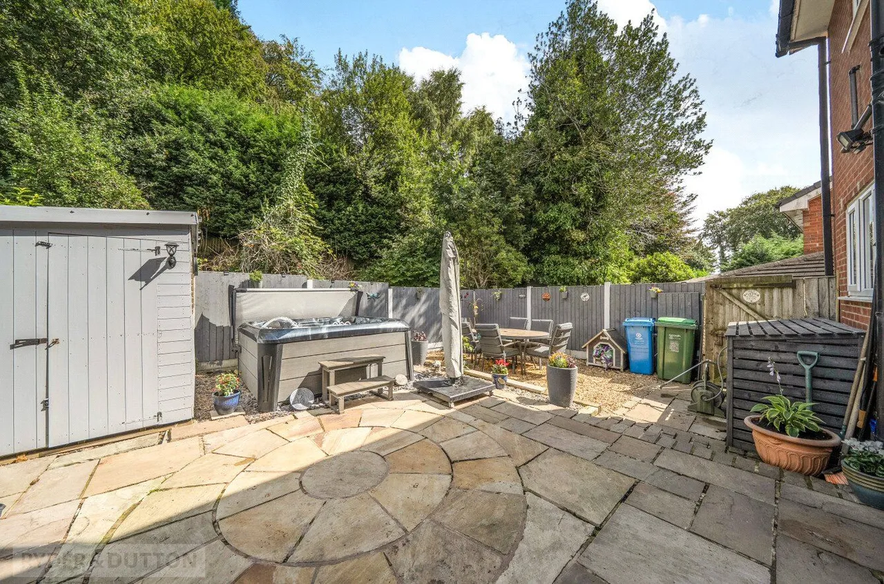 Newark Park Way, Royton, OL2, photo 16