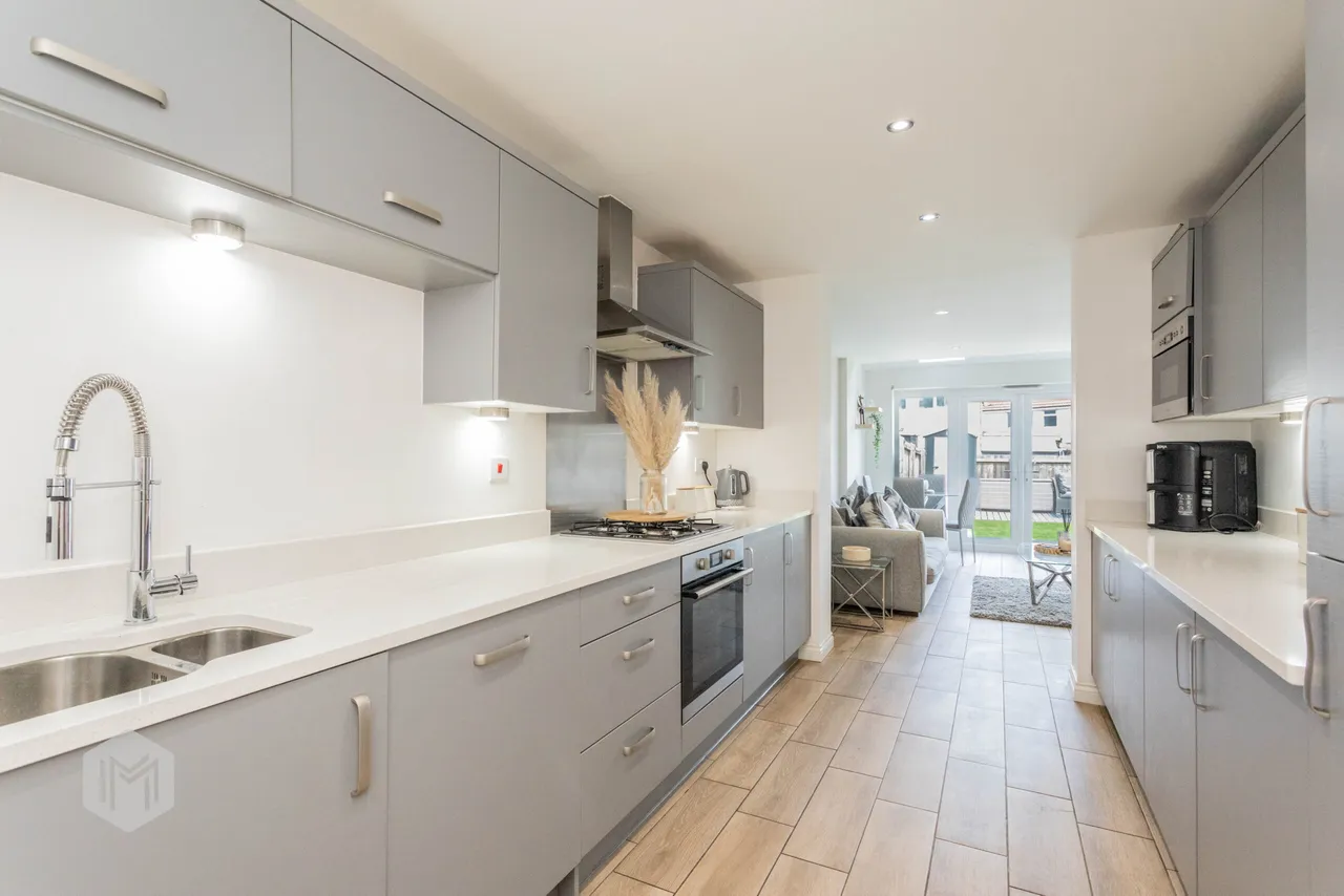 St. Catherines Gardens, Lowton, Warrington, WA3 1LU, photo 3
