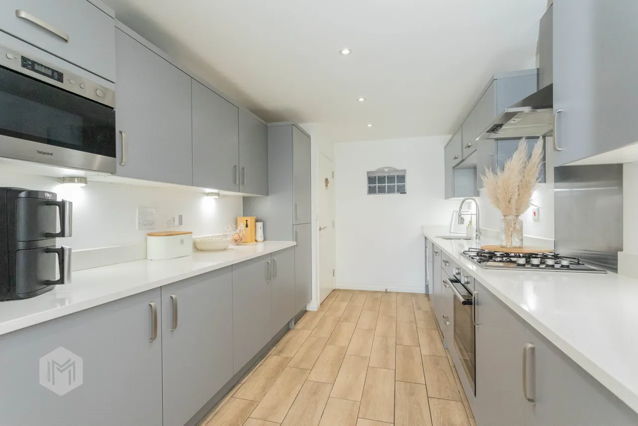 St. Catherines Gardens, Lowton, Warrington, WA3 1LU, photo 2