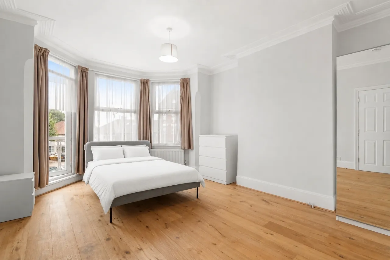 Aberdeen Road, London, NW10, photo 10