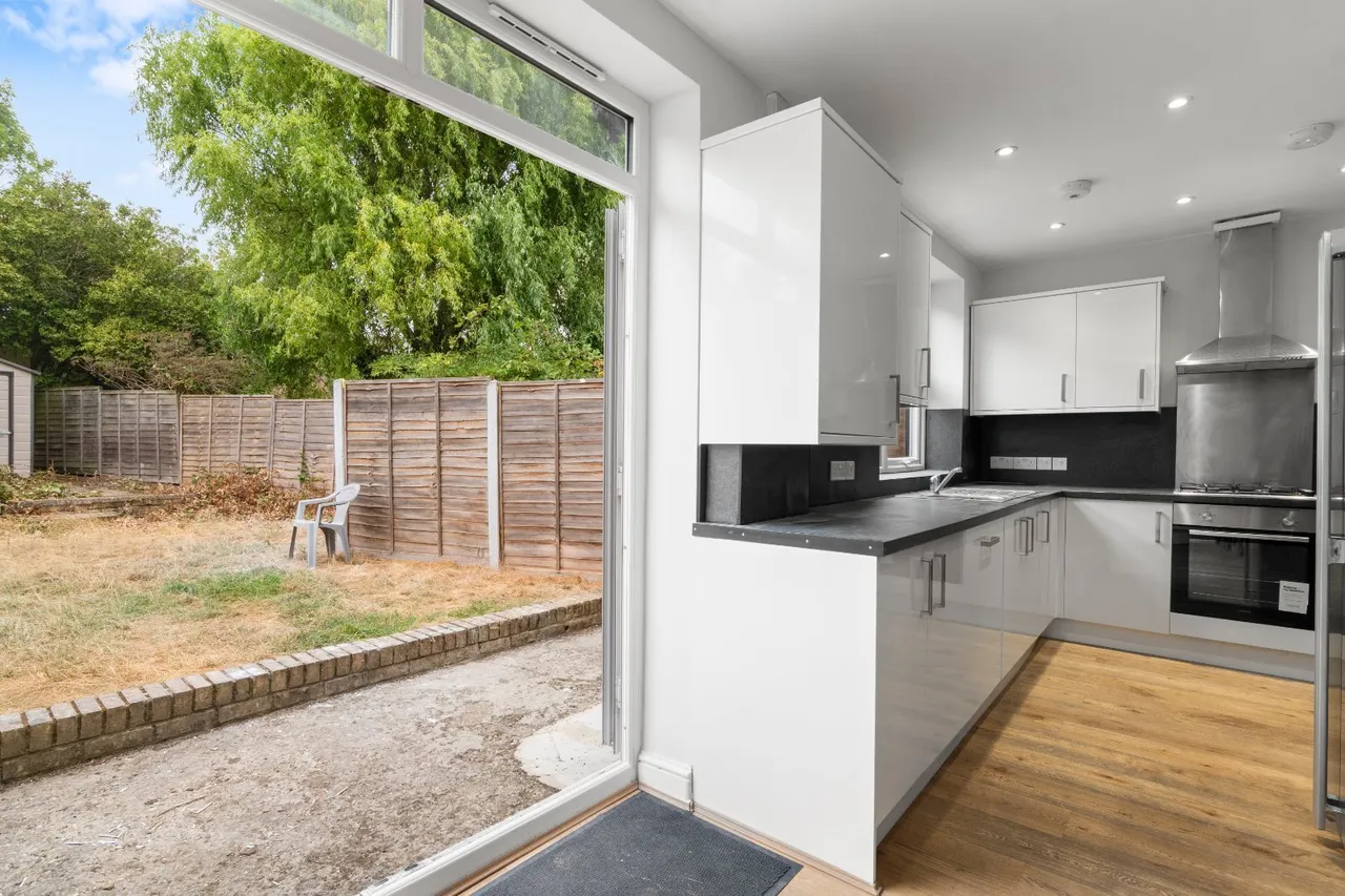 Aberdeen Road, London, NW10, photo 5