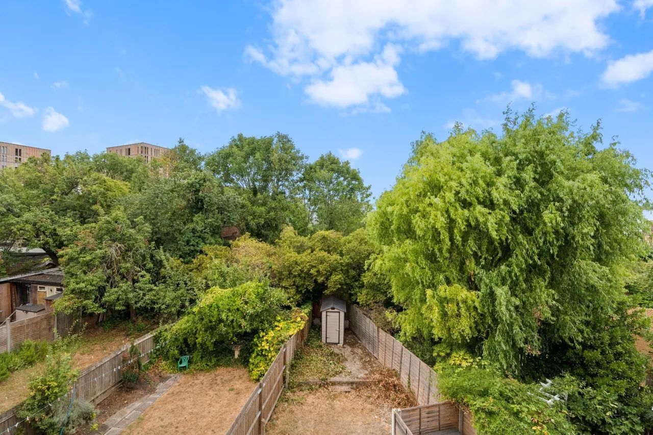 Aberdeen Road, London, NW10, photo 11