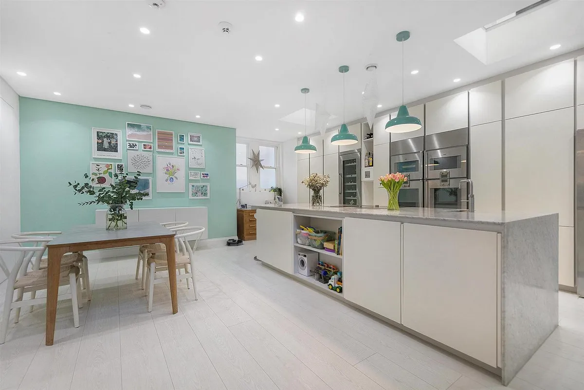 Greenside Road, London, W12, photo 4