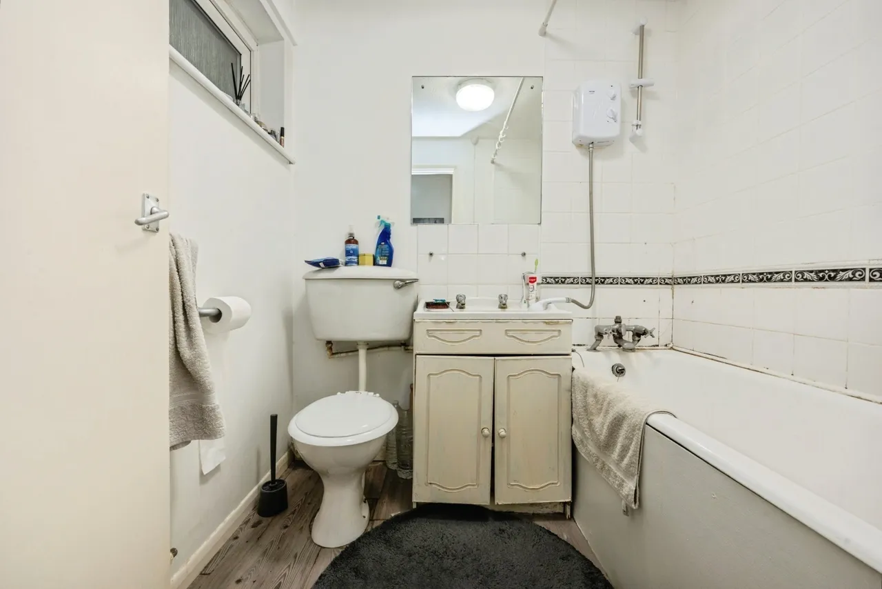 Queen Street, Bedford, Bedfordshire, MK40, photo 7