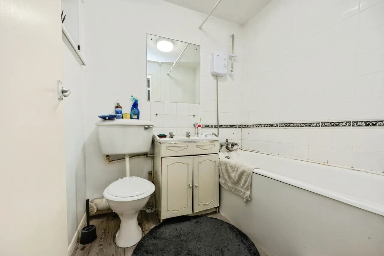 Queen Street, Bedford, Bedfordshire, MK40, photo 4