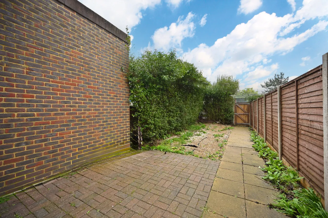 Guildford, GU1, photo 3