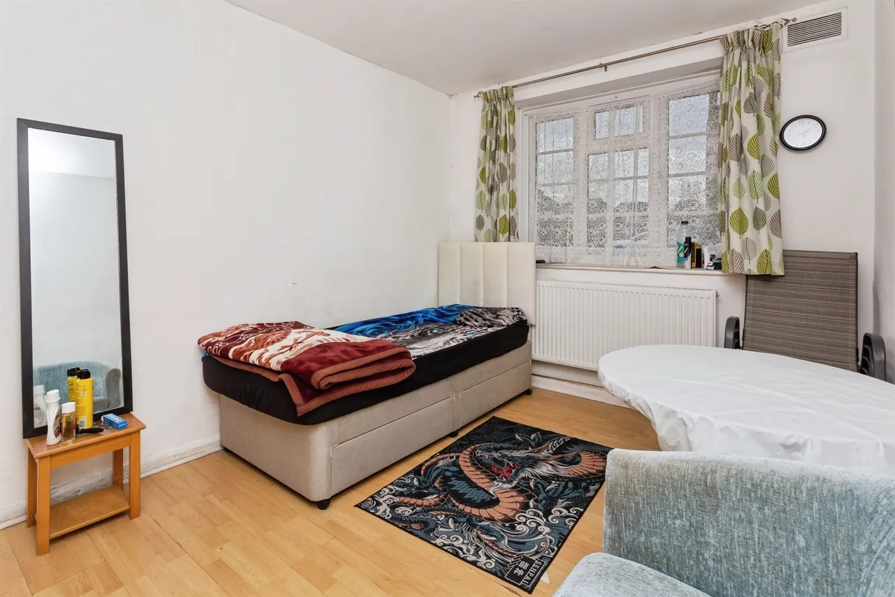 Princes Drive, Harrow, photo 5