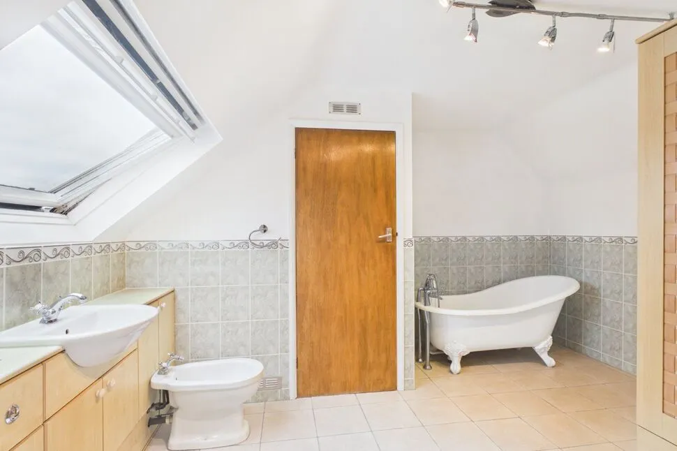 Barn End Drive, Wilmington, DA2, photo 12