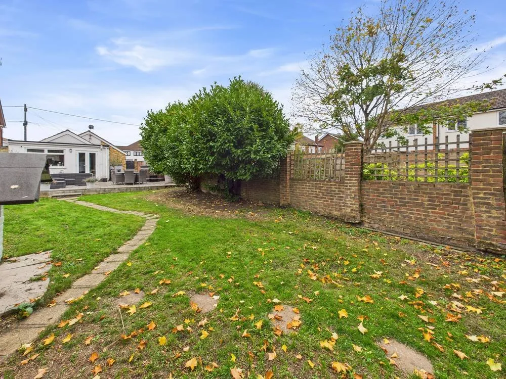 Ashford, Middlesex, photo 16