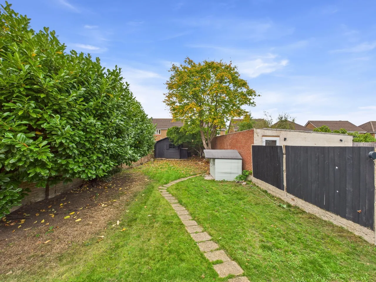 Ashford, Middlesex, photo 10