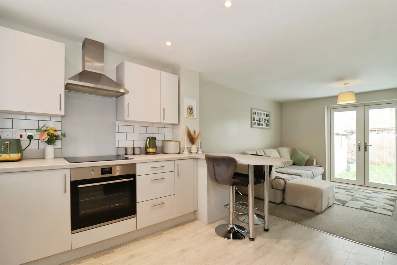 Tulip Road, Emersons Green, BS16, photo 3