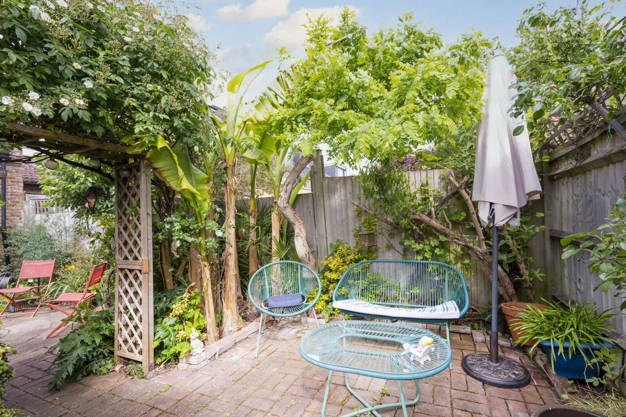 Sydney Road, Raynes Park, SW20, photo 6