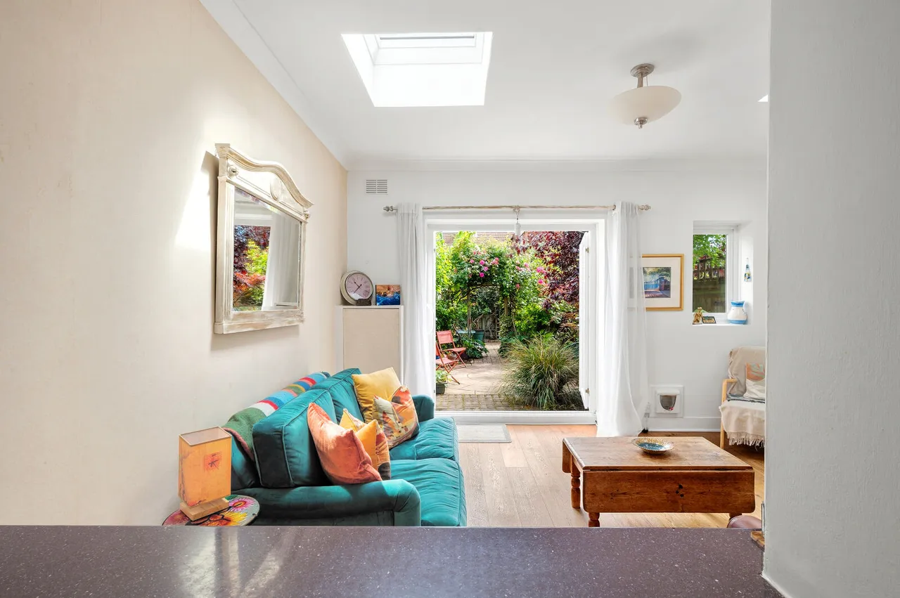 Sydney Road, Raynes Park, SW20, photo 9