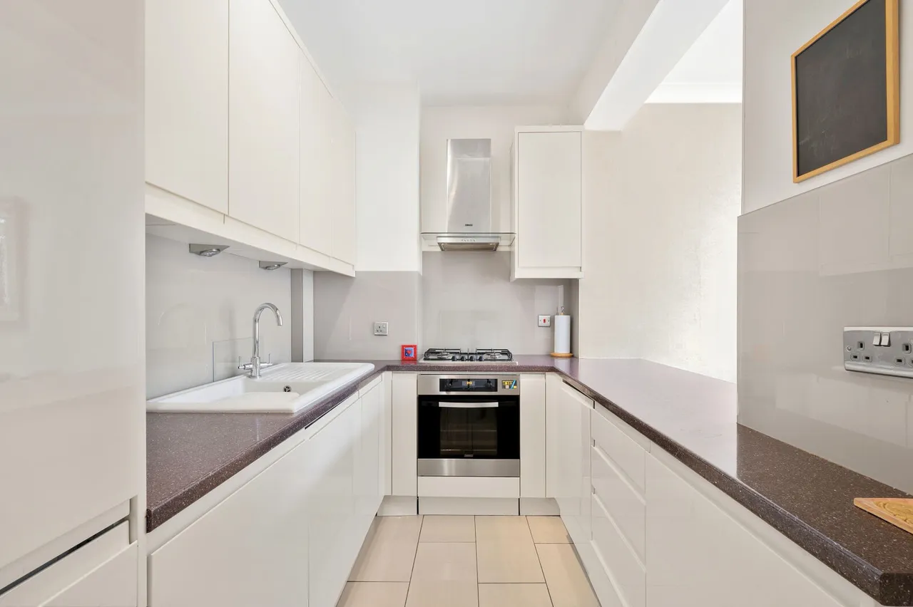 Sydney Road, Raynes Park, SW20, photo 4