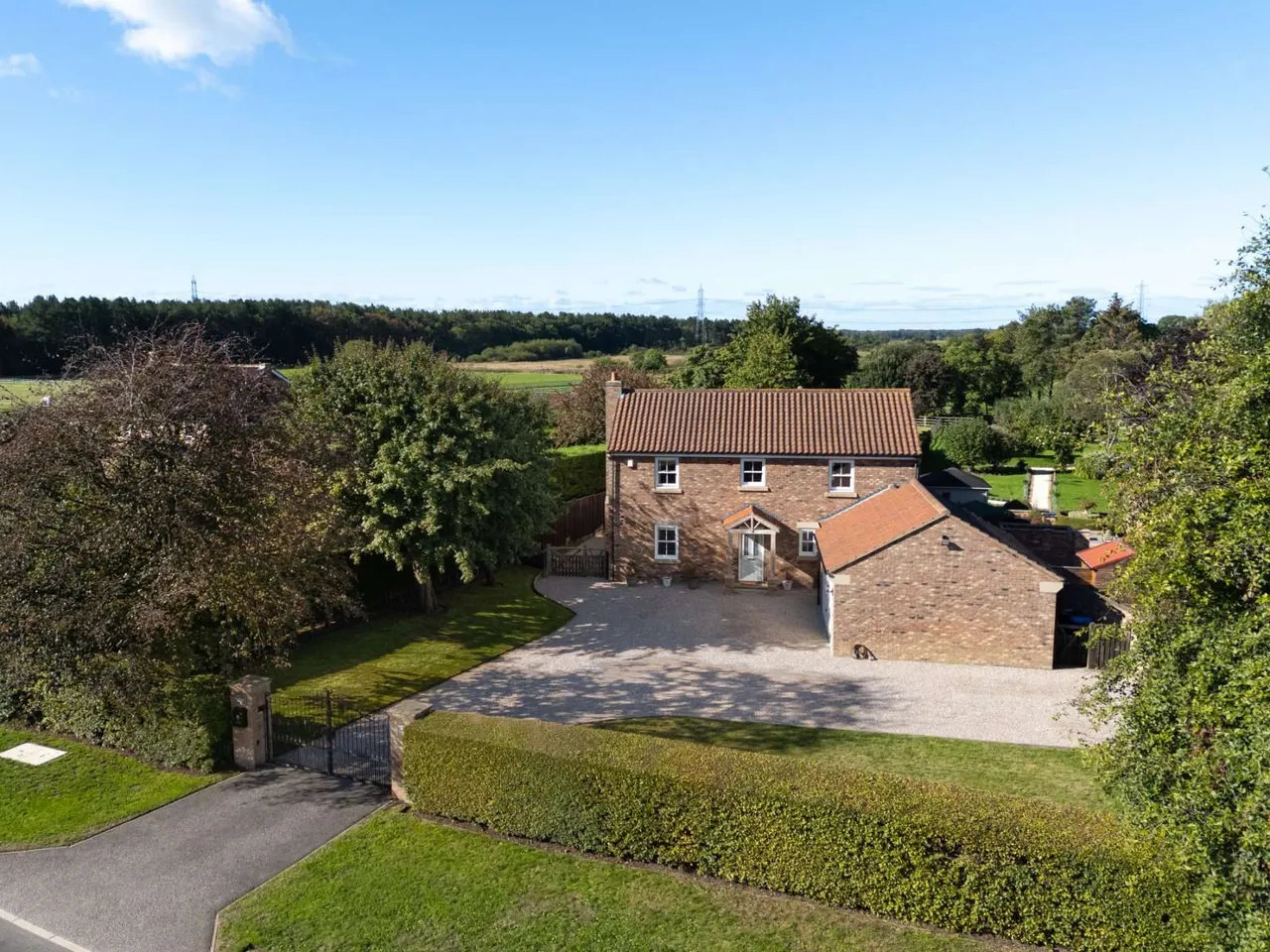 4 bed house for sale, Flaxton, York, YO60