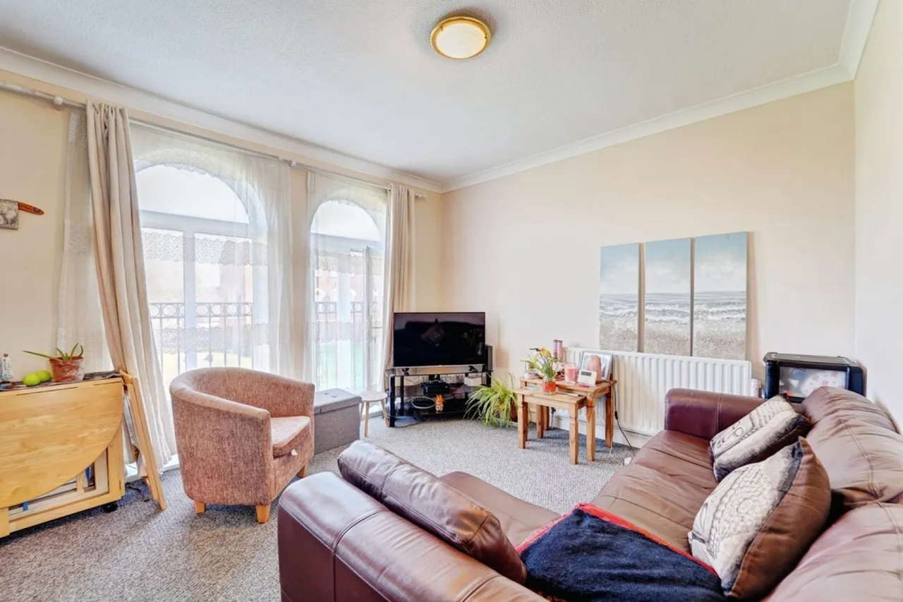 Duckmill Crescent, Bedford, photo 5