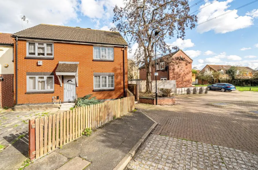 Allhallows Road, London, E6, photo 10