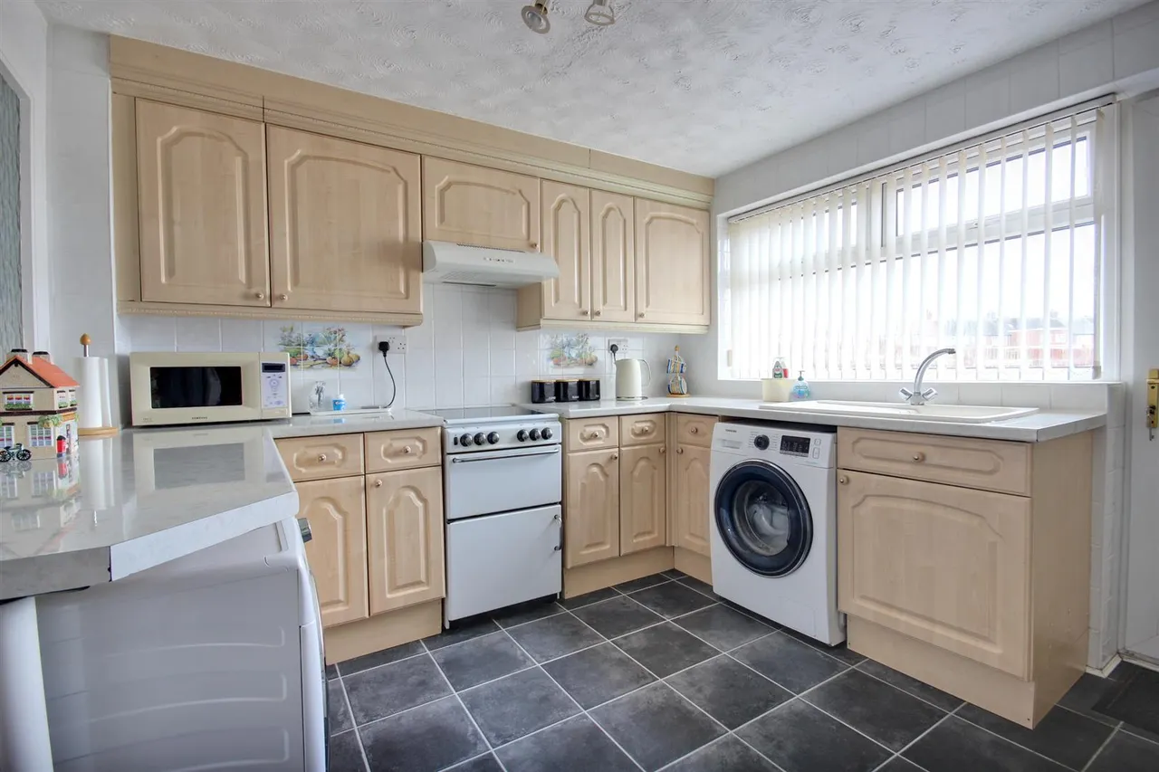 Bristol Road, Hull, photo 6