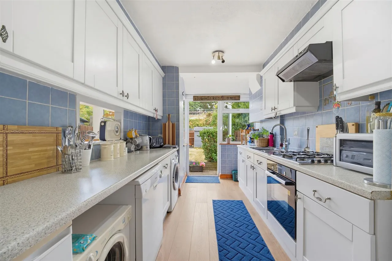 Rydal Crescent, Perivale, photo 5