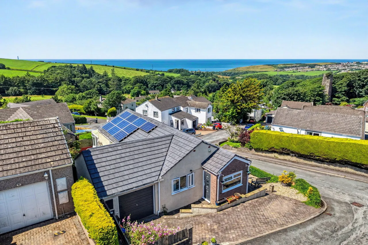 2 bed house for sale — Manesty Rise, Low Moresby, Whitehaven, CA28 6RY