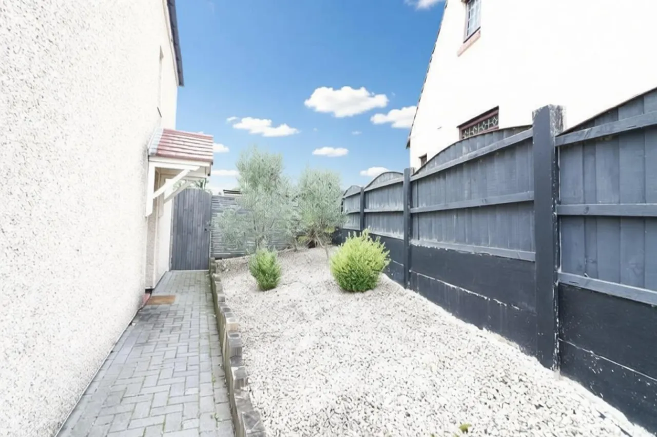 First Avenue, Kidsgrove, ST7, photo 4