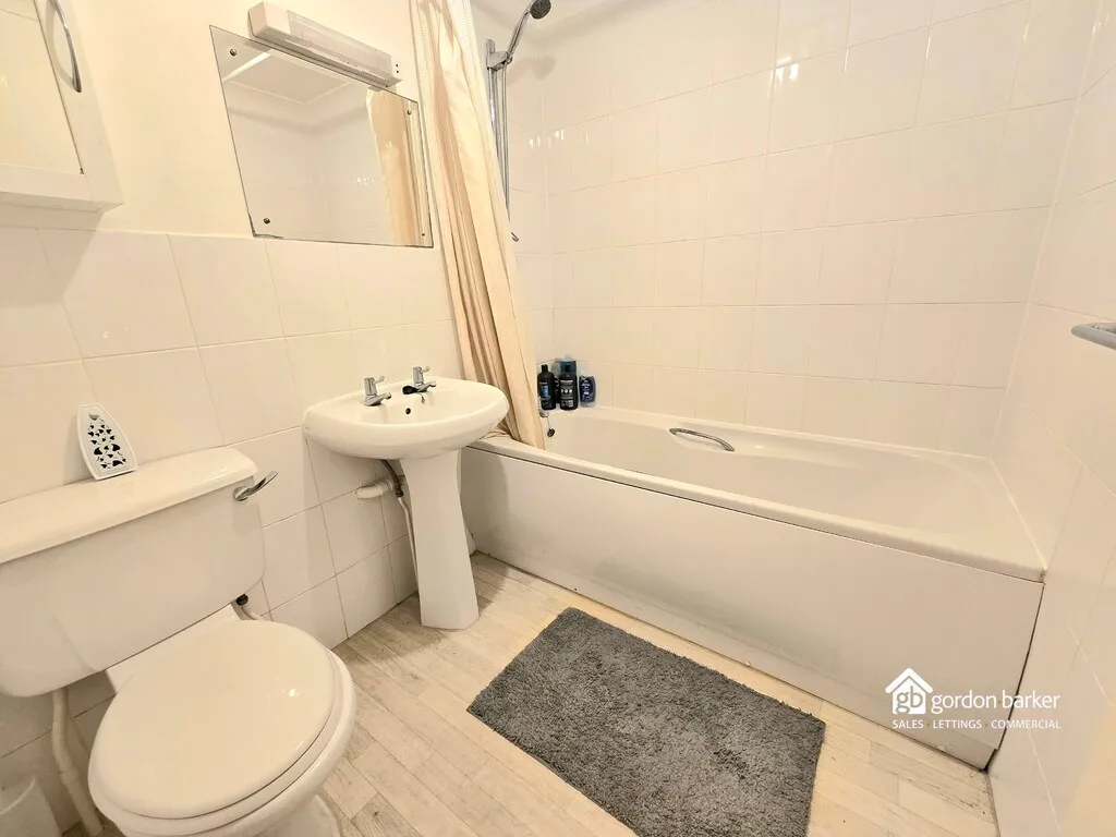 Hadley Court, Bournemouth, 127 Richmond Park Road, BH8 8UA, photo 11
