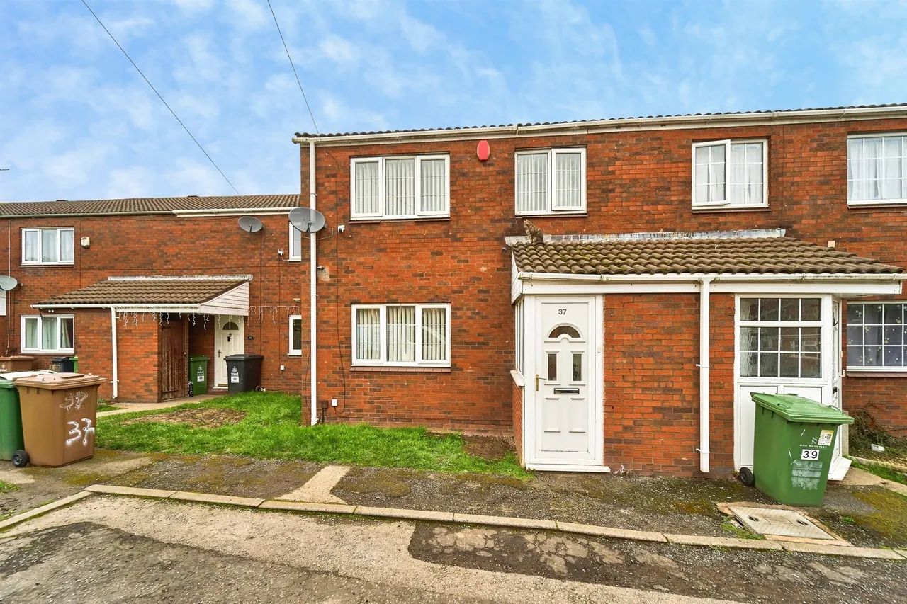 3 bed house for sale, Star Close, Walsall, WS2