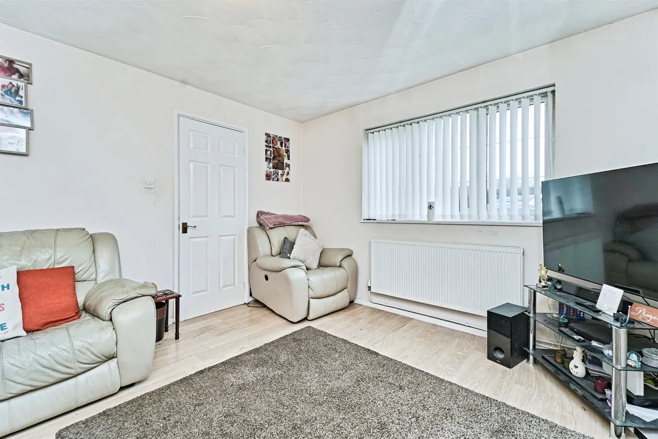 Star Close, Walsall, WS2, photo 4