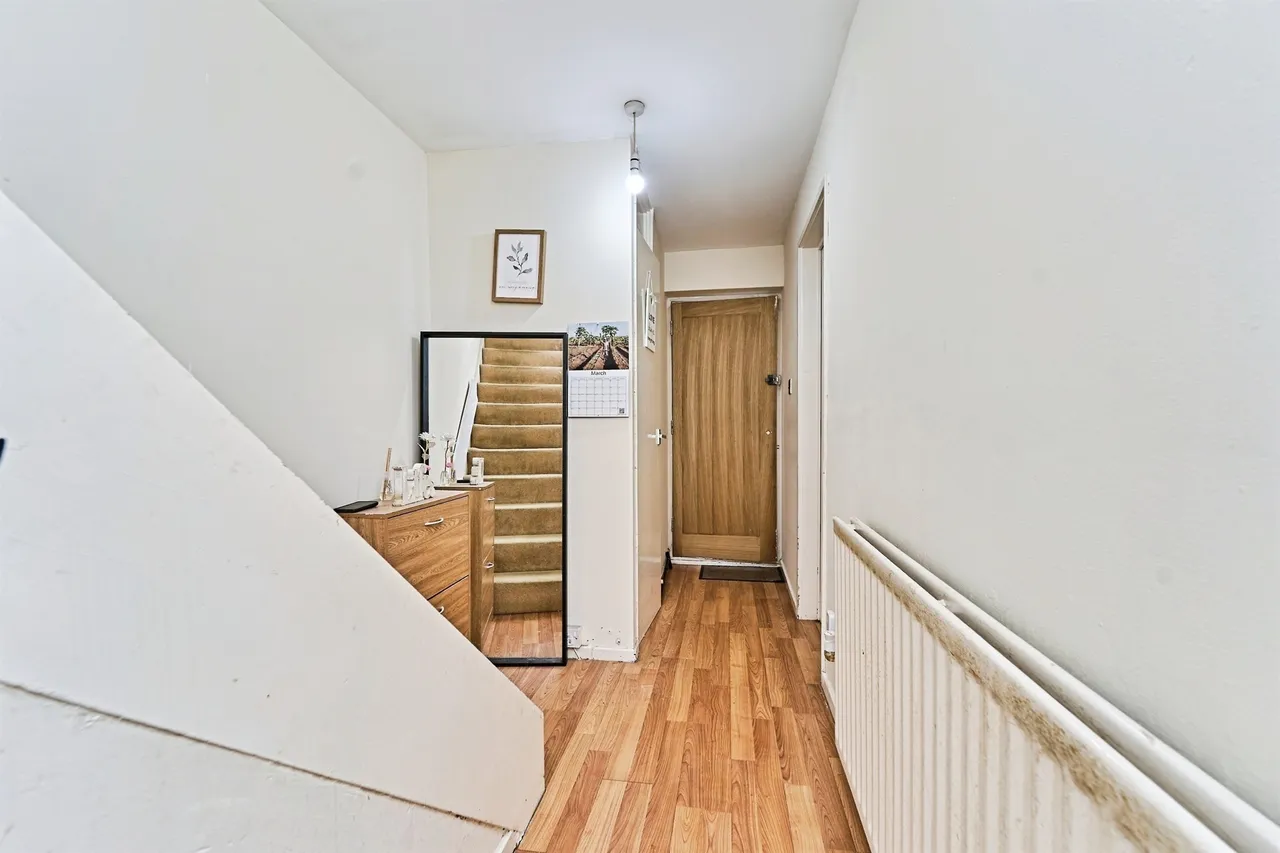 Star Close, Walsall, WS2, photo 2