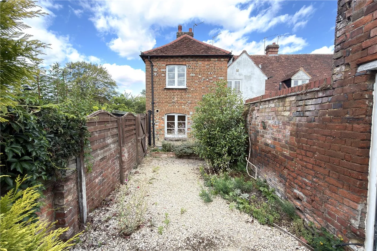 London End, Beaconsfield, HP9, photo 9