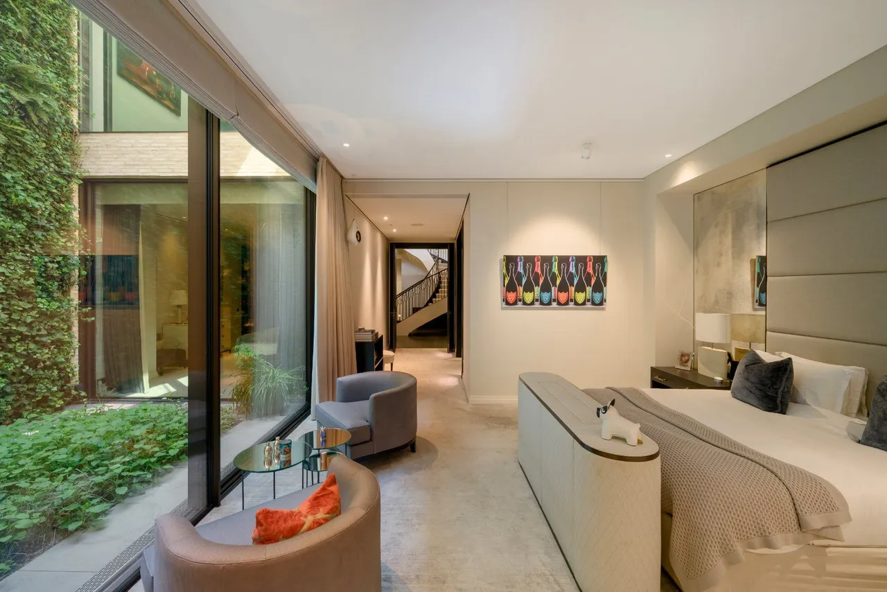 Knights House, 45-47 Cheval Place, Knightsbridge, London, SW7 1EW, photo 11