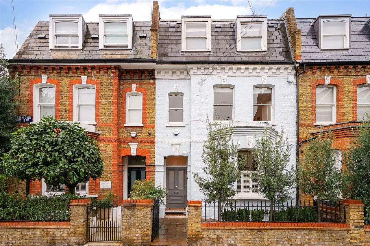 5 bed house to rent, Beechmore Road, Battersea, SW11