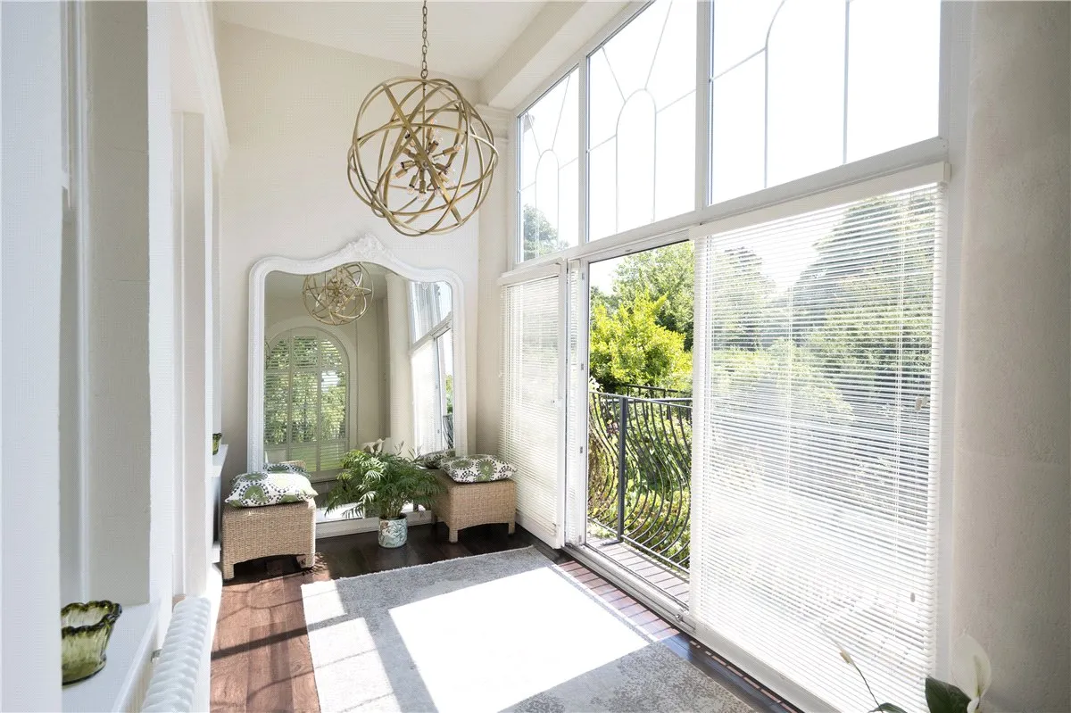 Windsor Court, West Park, HG1, photo 10