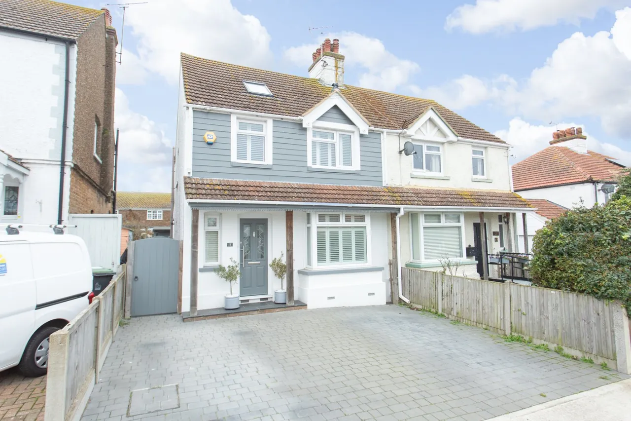 3 bed house for sale, Holmscroft Road, Beltinge, CT6