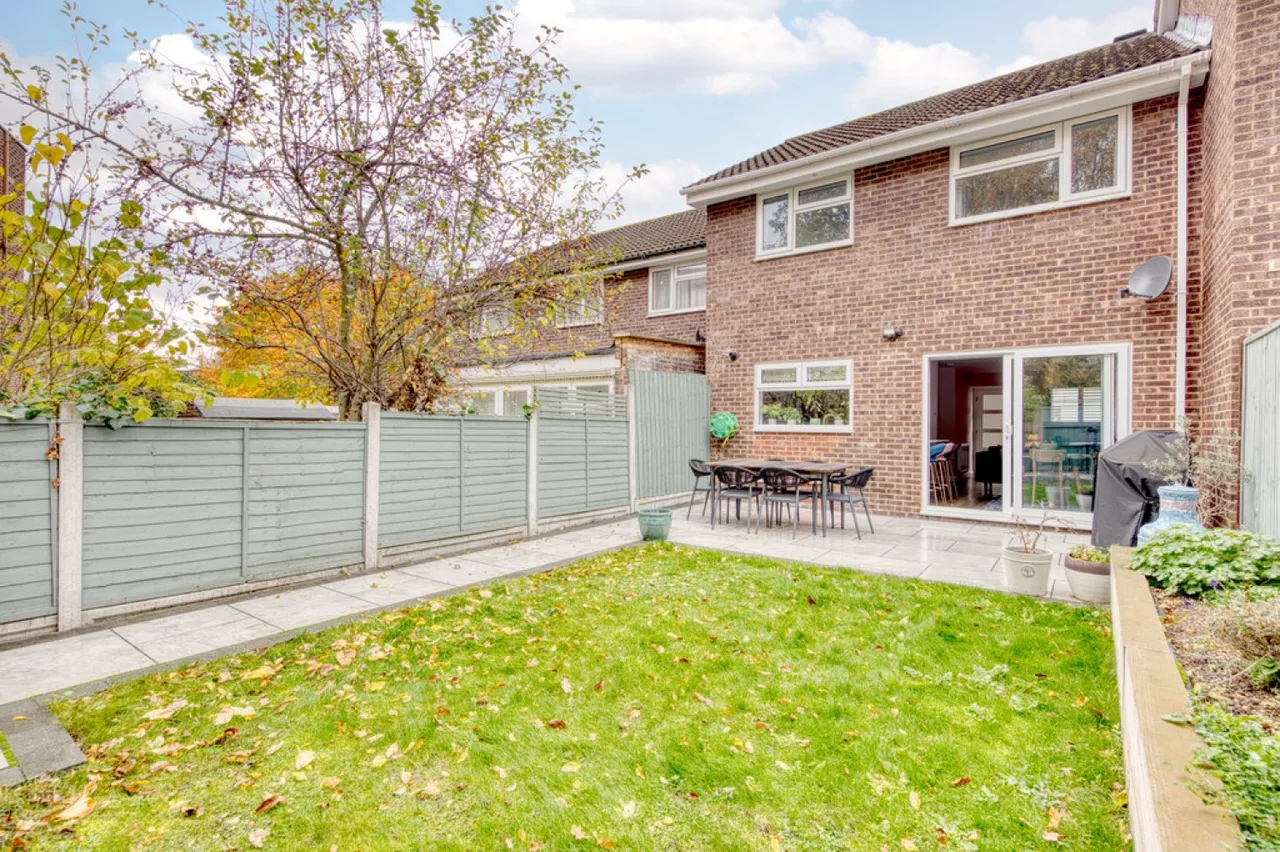 Malcolm Way, Wanstead, photo 2