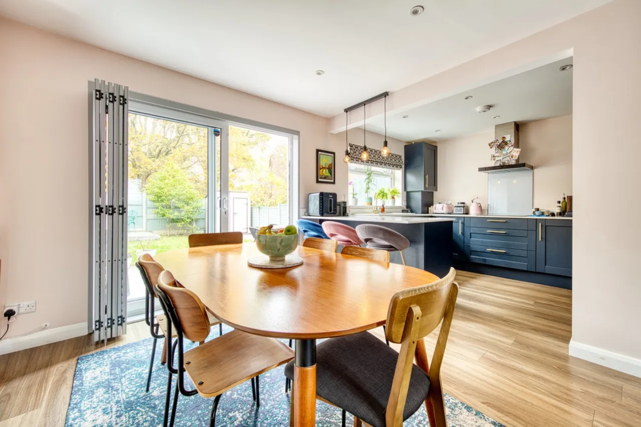 Malcolm Way, Wanstead, photo 7