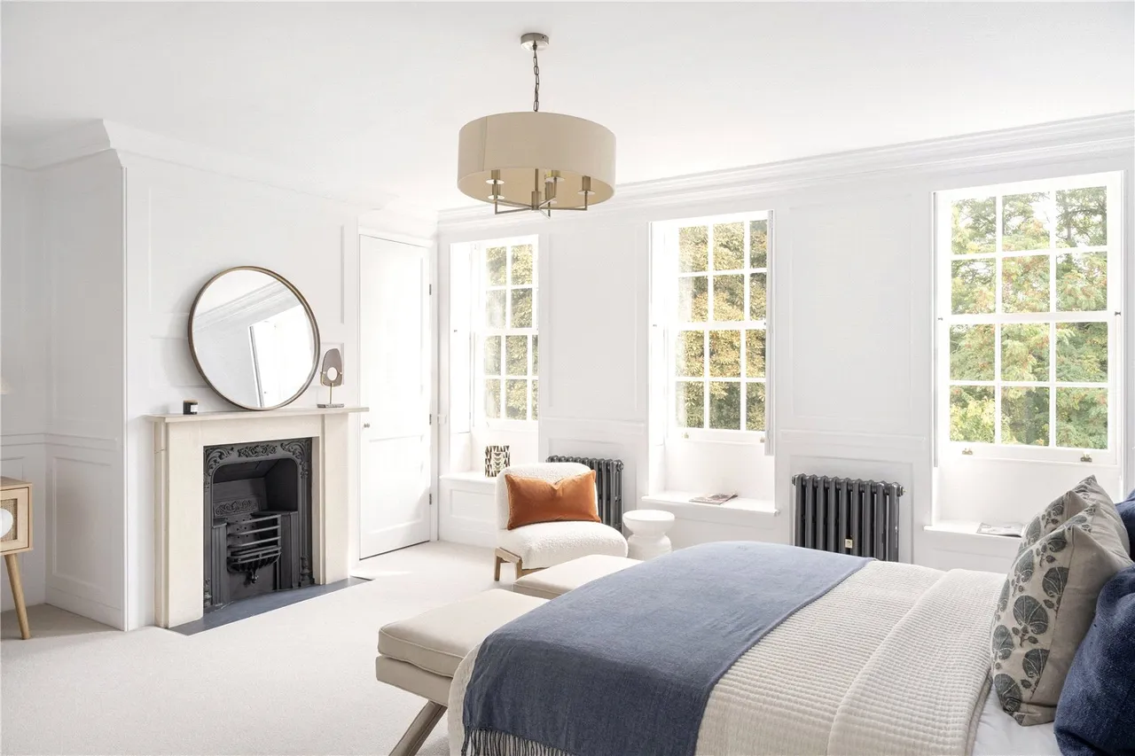 Chiswick Lane South, London, W4, photo 20