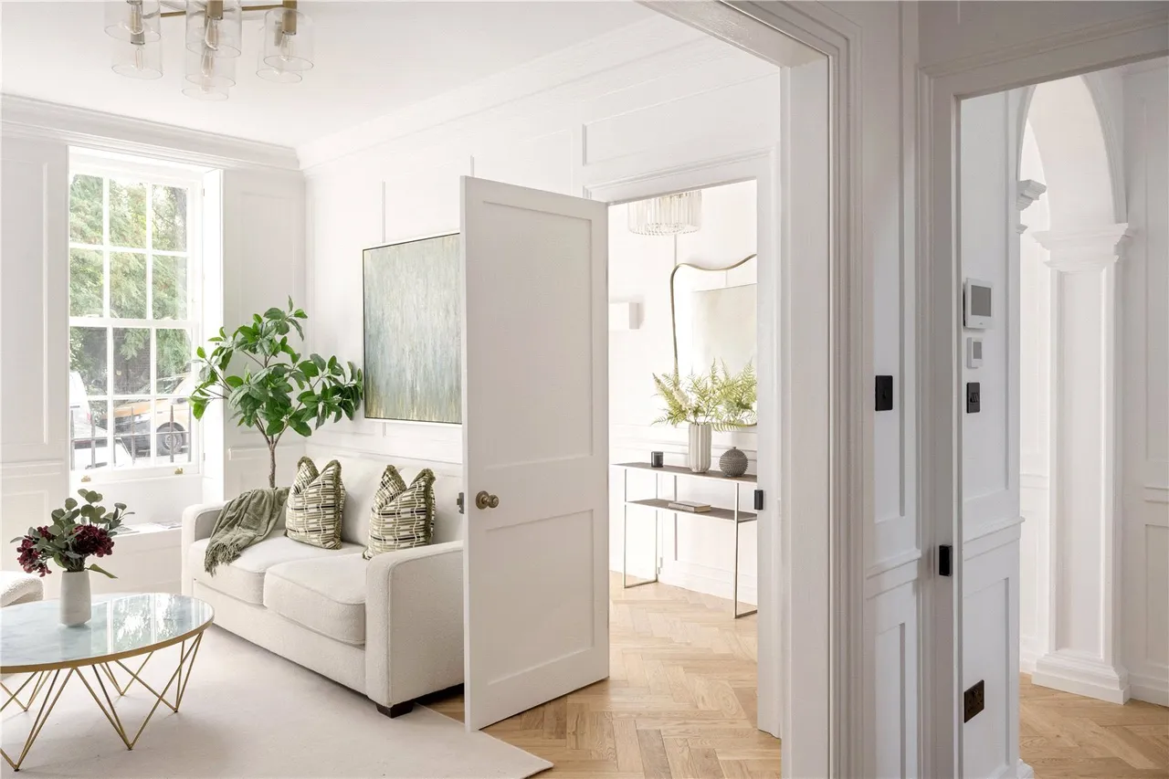 Chiswick Lane South, London, W4, photo 8