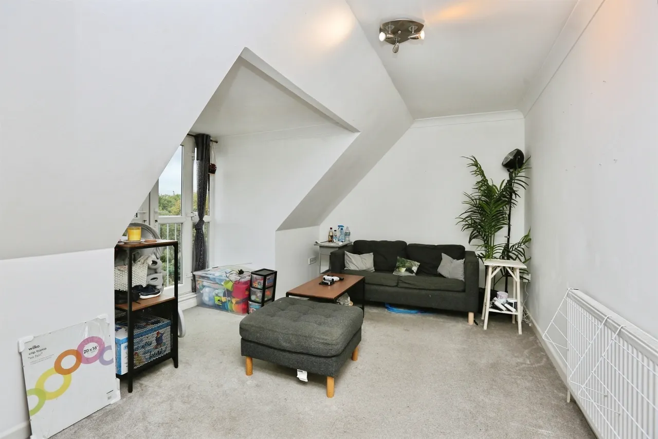 Bitterne Road West, Southampton, SO18, photo 2