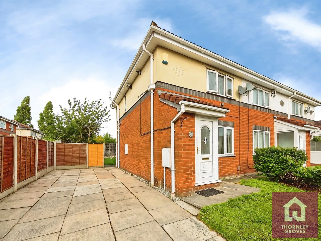 2 bed house for sale, Newry Road, Eccles, M30
