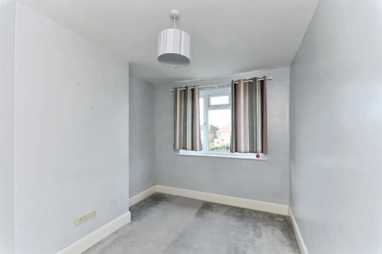 Queens Crescent, Eastbourne, BN23, photo 12