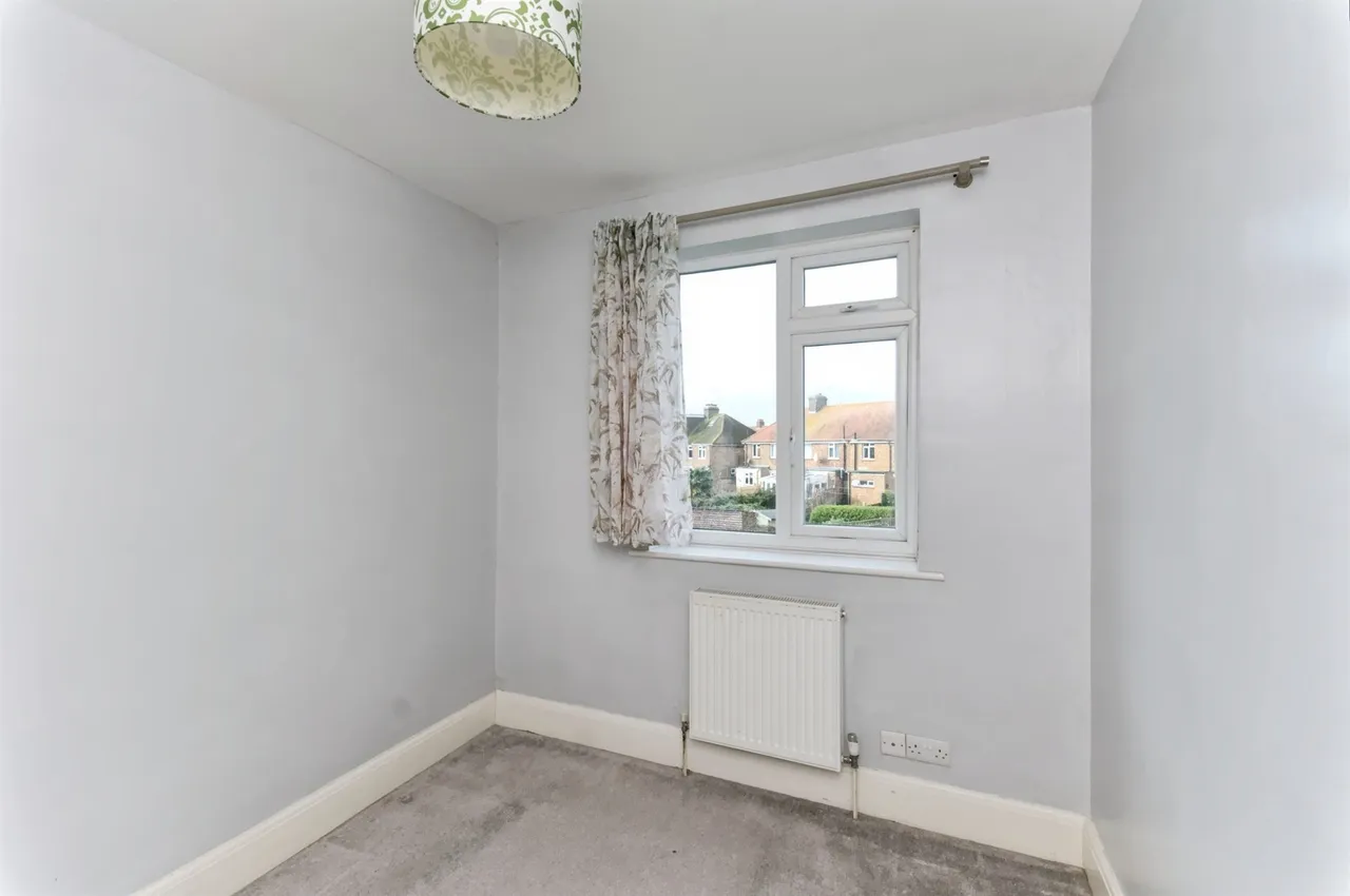 Queens Crescent, Eastbourne, BN23, photo 14