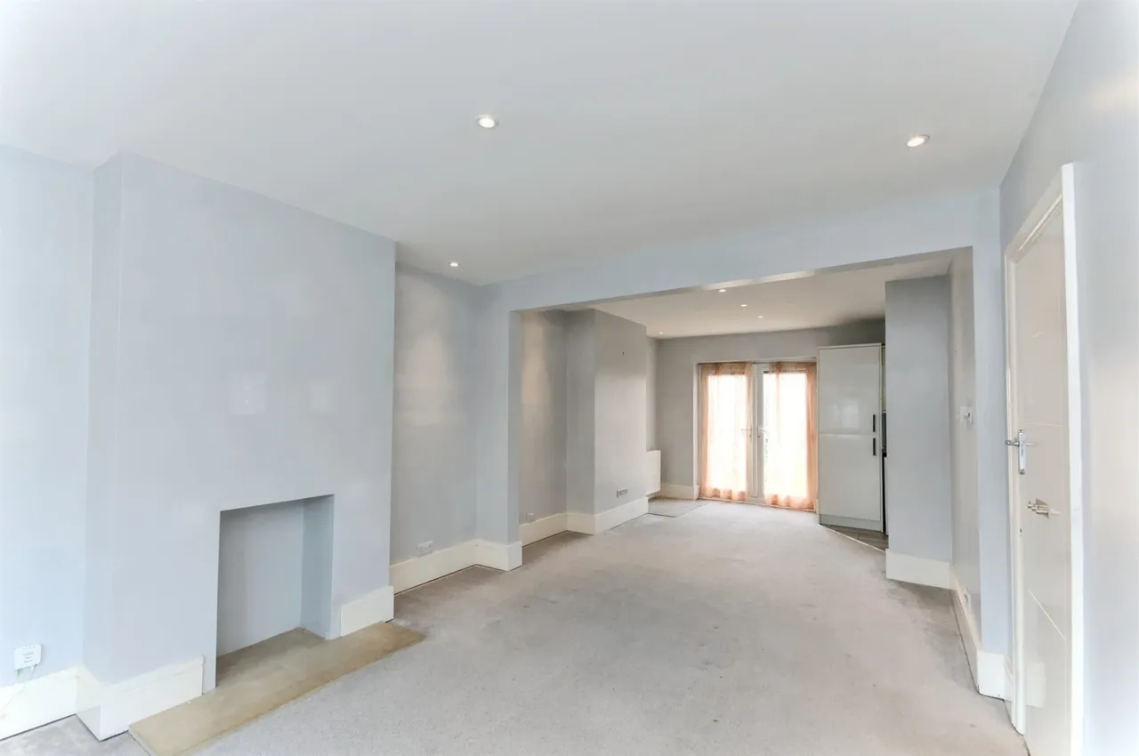 Queens Crescent, Eastbourne, BN23, photo 3