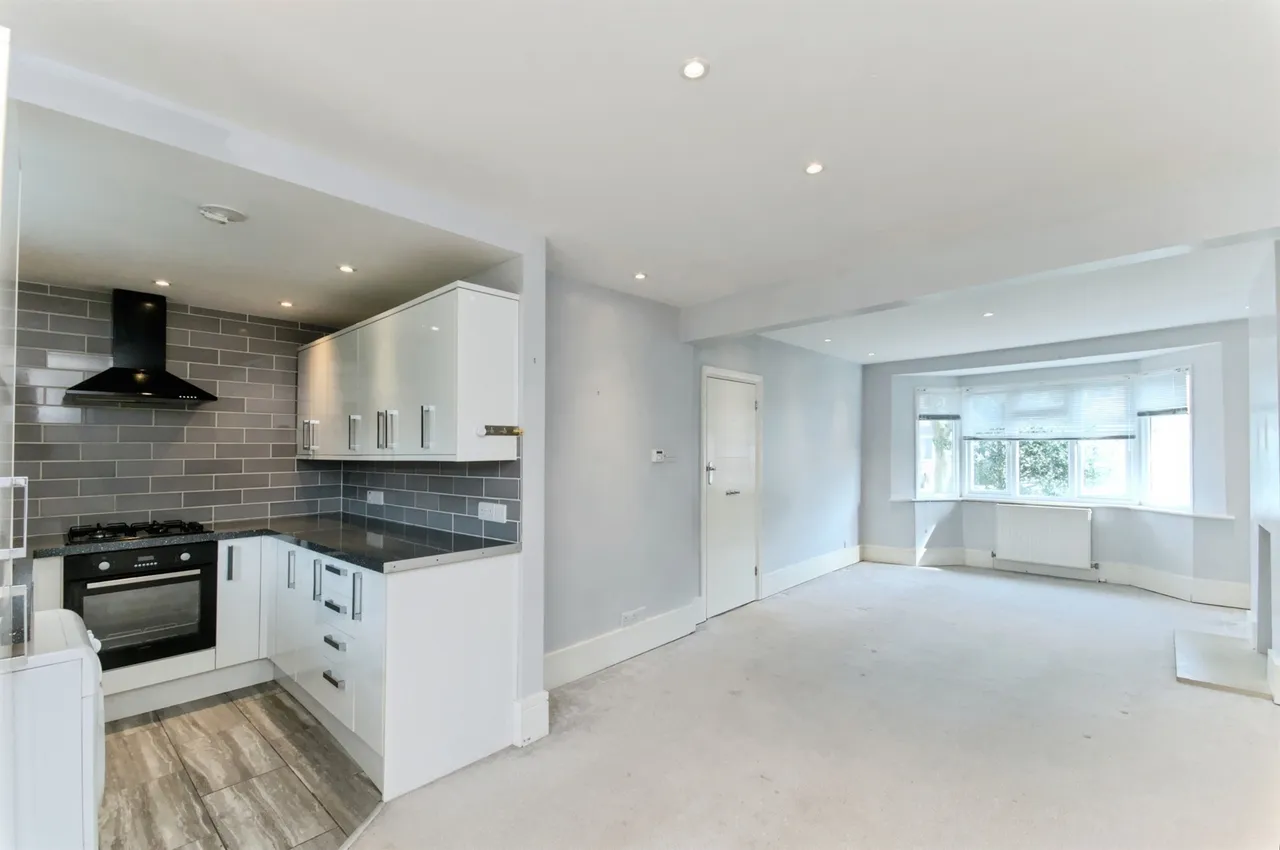 Queens Crescent, Eastbourne, BN23, photo 4