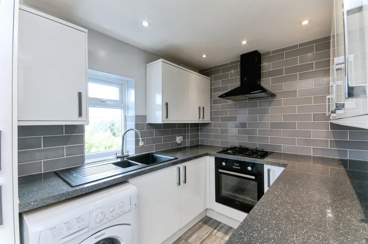 Queens Crescent, Eastbourne, BN23, photo 7