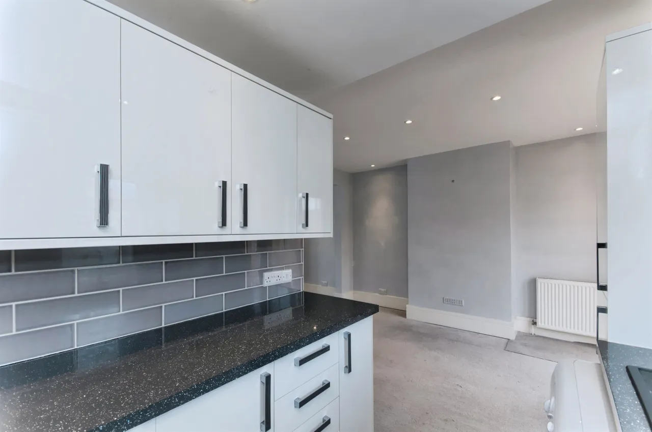 Queens Crescent, Eastbourne, BN23, photo 8