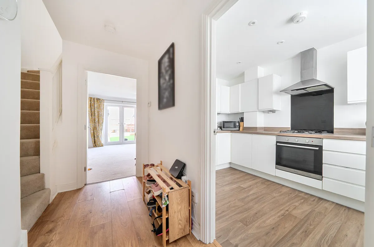 Pulborough, RH20 1FW, photo 4
